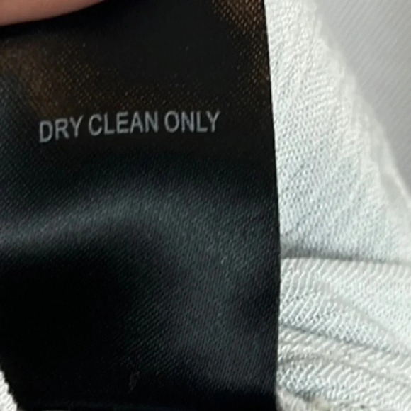 Torrid Ivory Wash Crinkle Gauze Halter Tank Top Size 2 NWT - Picture 8 of 8